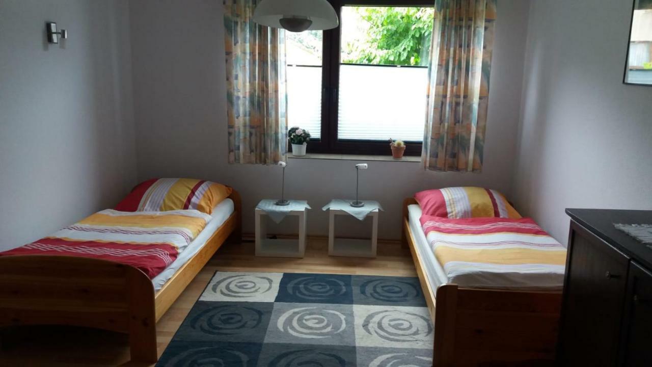 Ferienwohnung Im Waldwinkel Stadthagen Esterno foto